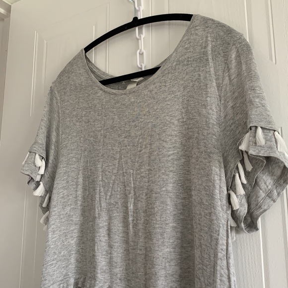 H&M Tassel T-shirt - Picture 2 of 5
